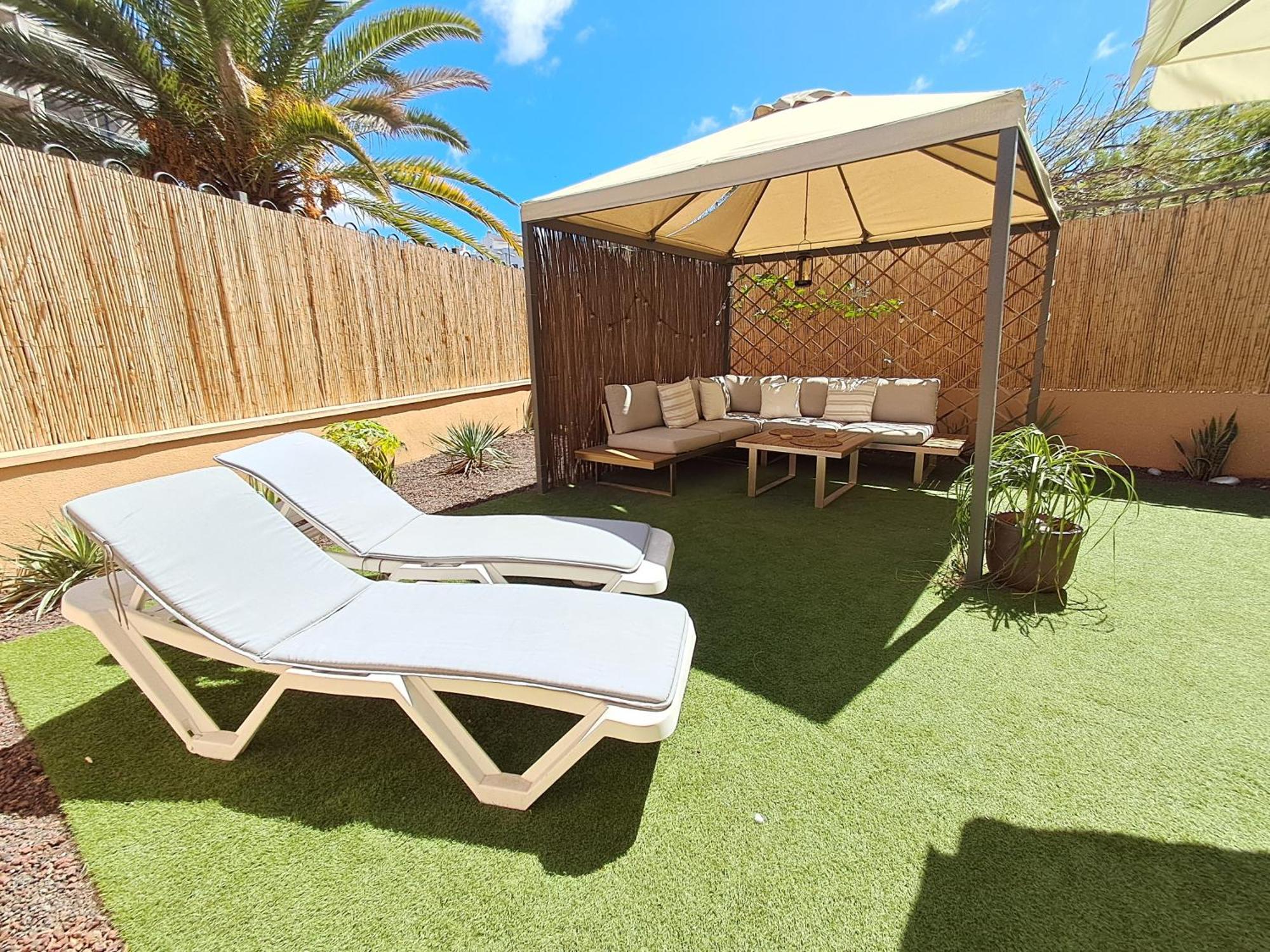 Spacious Apartment With Large Private Garden In Palm Mar ภายนอก รูปภาพ